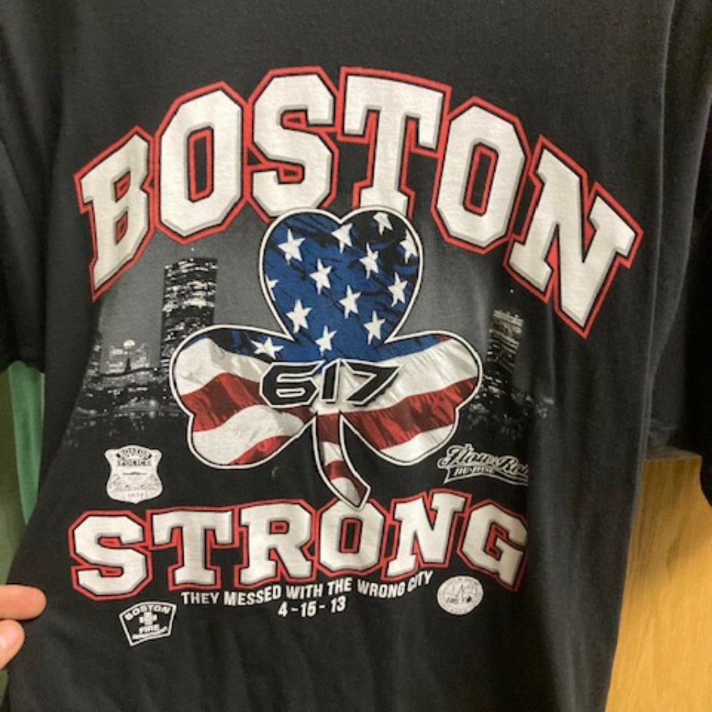 16 boston / tom brady VINTAGE T SHIRTS